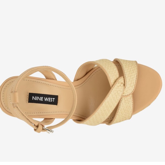 NWOT Nine West New platform heels - Picture 4 of 5